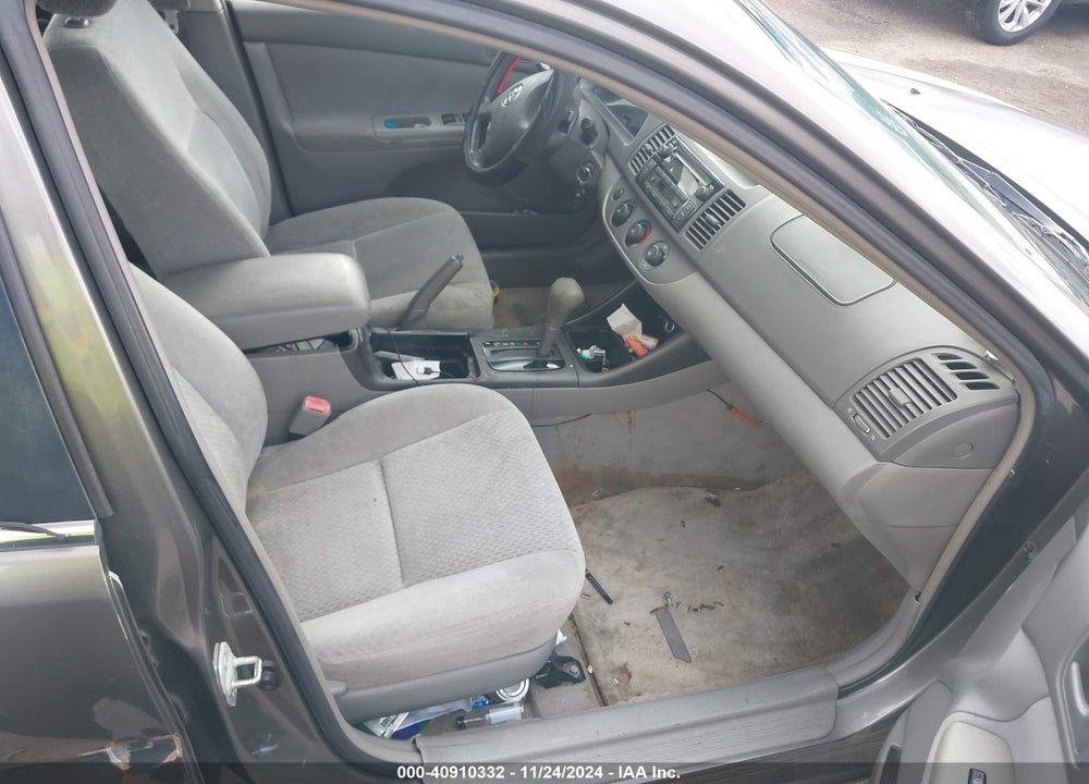 2004 TOYOTA CAMRY LE VIN: 4T1BE32K64U840918