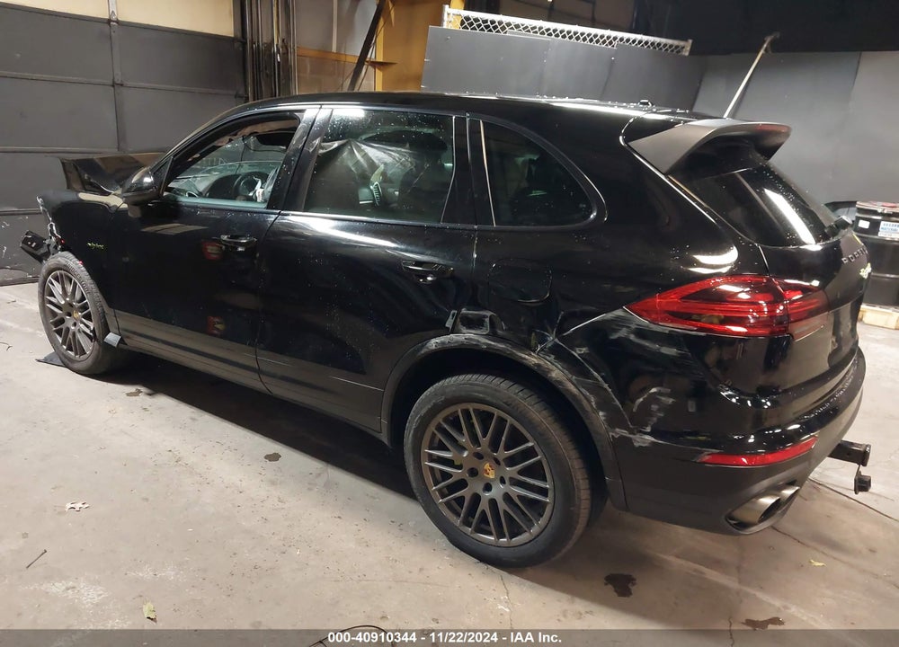 2018 PORSCHE CAYENNE E-HYBRID S PLATINUM EDITION VIN: WP1AE2A26JLA72112