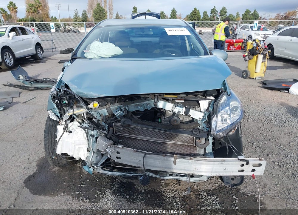 2014 TOYOTA PRIUS PLUG-IN VIN: JTDKN3DP1E3052939