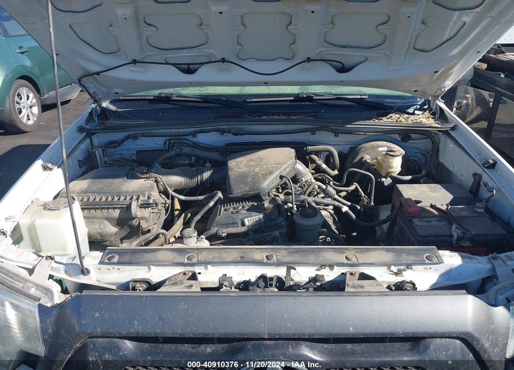 2015 TOYOTA TACOMA VIN: 5TFTX4CN4FX055560