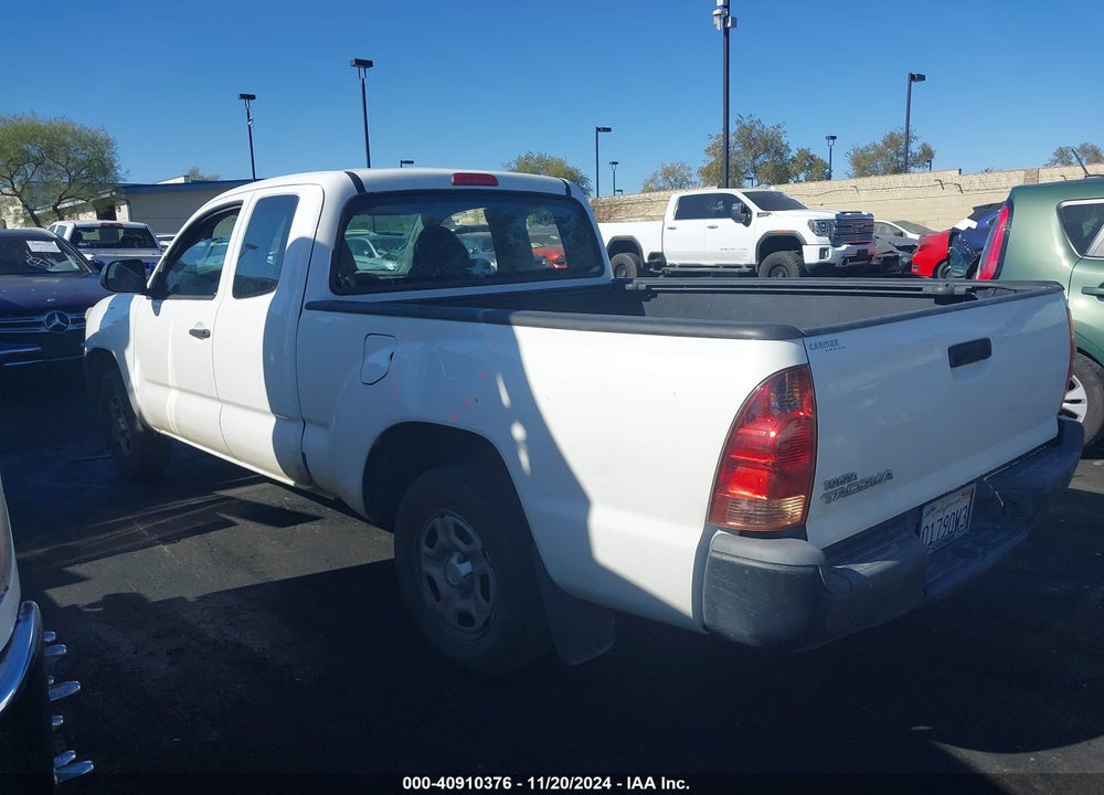 2015 TOYOTA TACOMA VIN: 5TFTX4CN4FX055560