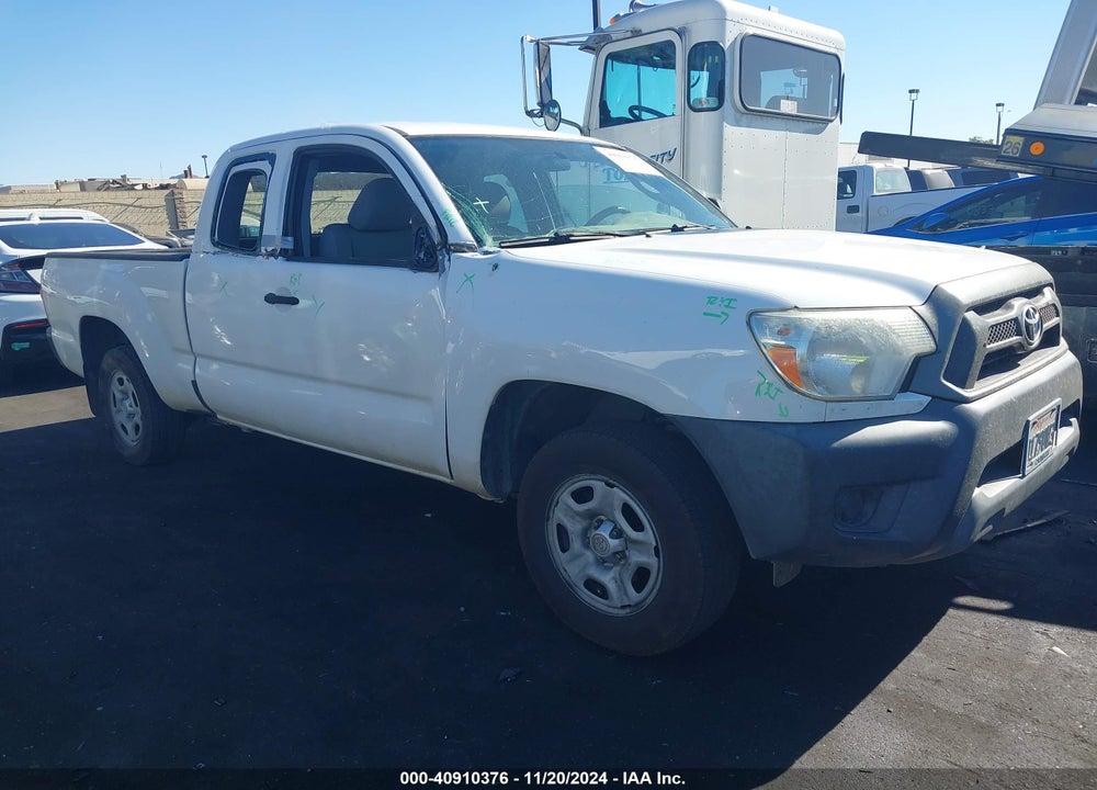 2015 TOYOTA TACOMA VIN: 5TFTX4CN4FX055560