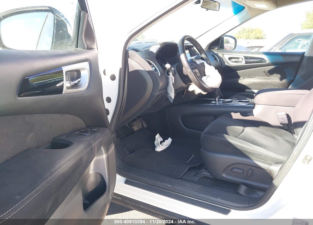 2014 NISSAN PATHFINDER SV VIN: 5N1AR2MN8EC630832