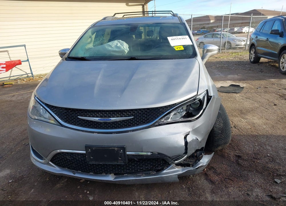 2018 CHRYSLER PACIFICA LIMITED VIN: 2C4RC1GG2JR252184