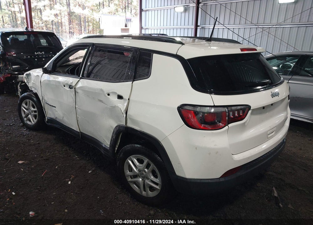 2018 JEEP COMPASS SPORT FWD VIN: 3C4NJCAB4JT331091