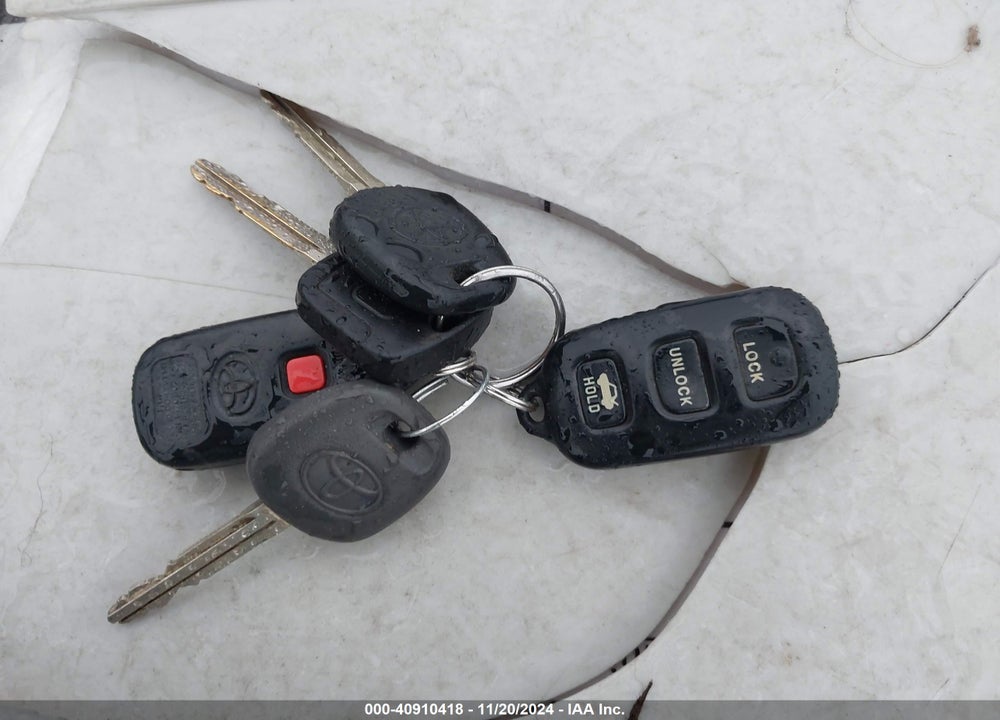 2006 TOYOTA CAMRY XLE VIN: 4T1BE30K86U130604
