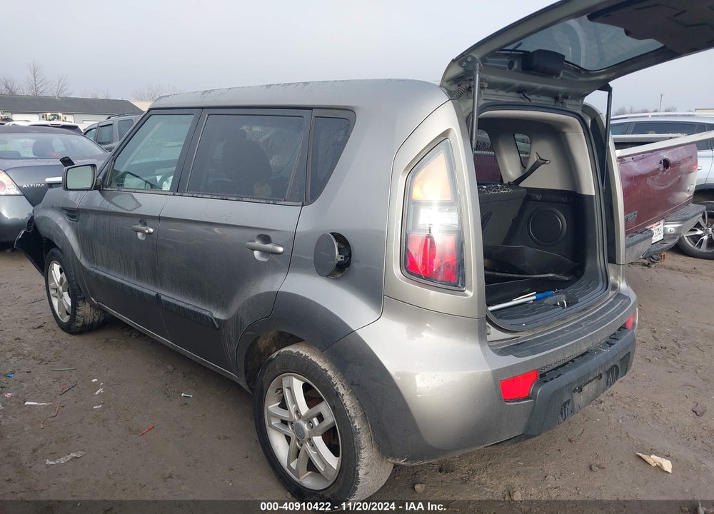 2011 KIA SOUL VIN: KNDJT2A23B7227099