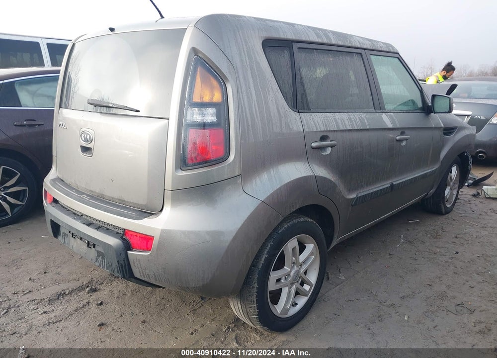 2011 KIA SOUL VIN: KNDJT2A23B7227099