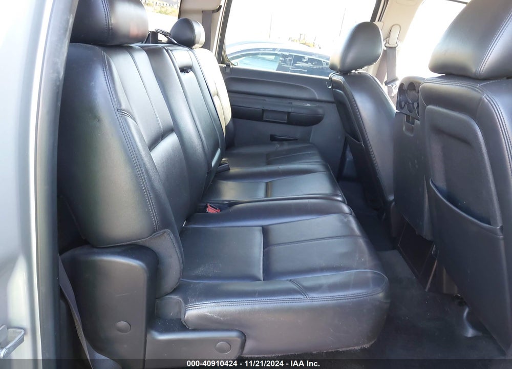 2011 GMC SIERRA 1500 SLE VIN: 3GTP1VE00BG185652