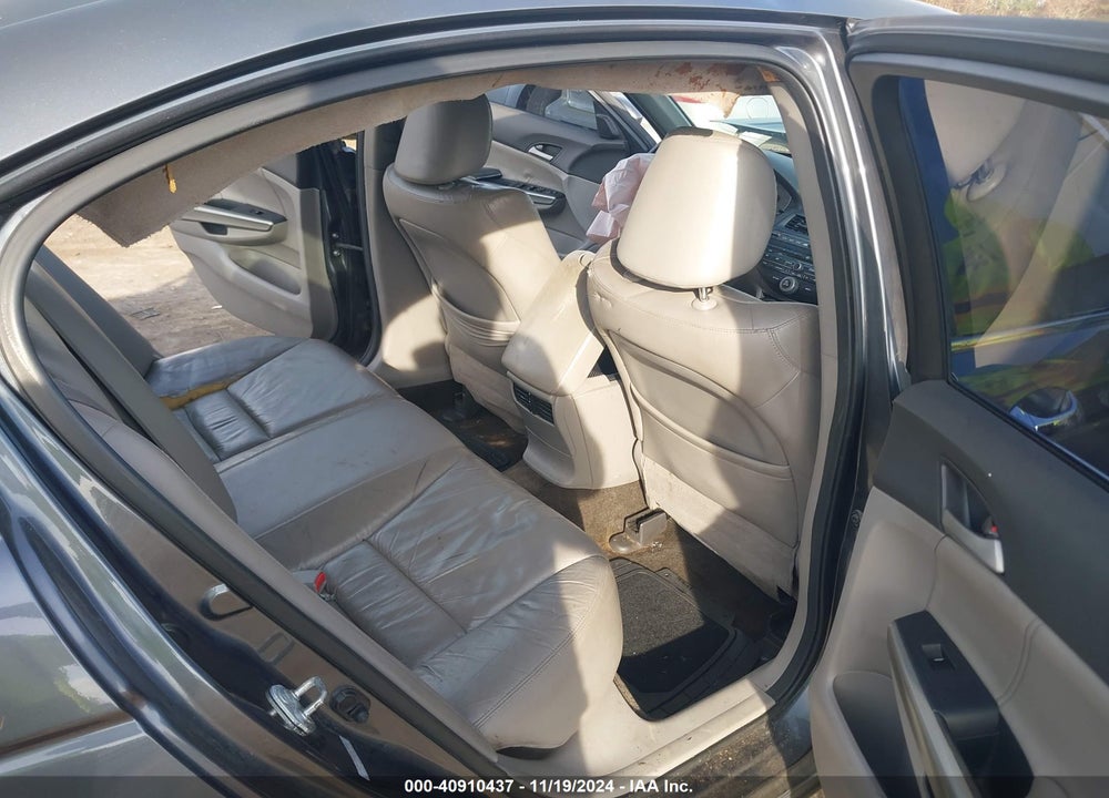 2010 HONDA ACCORD 3.5 EX-L VIN: 1HGCP3F88AA020890