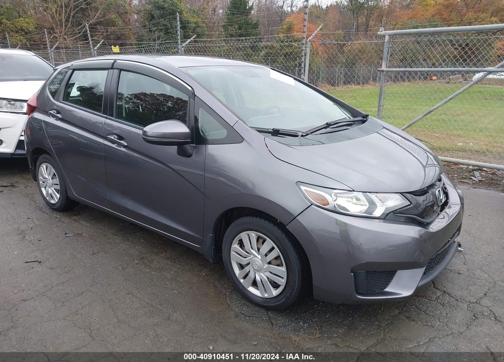 2015 HONDA FIT LX VIN: 3HGGK5G5XFM786923