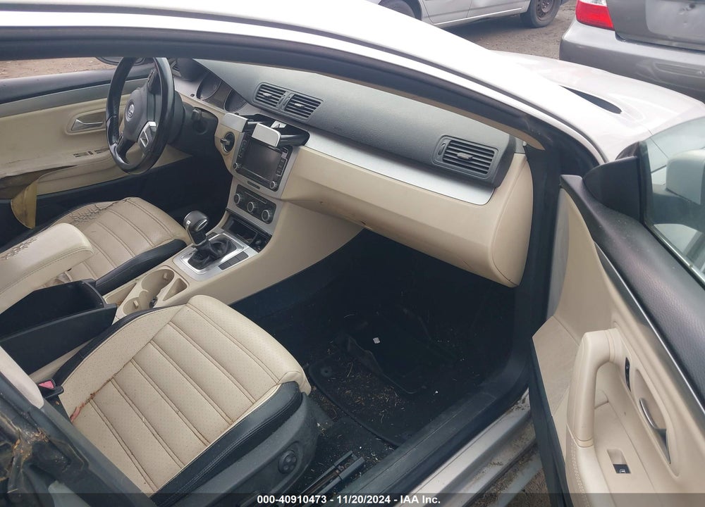 2010 VOLKSWAGEN CC SPORT VIN: WVWMP7AN4AE550371