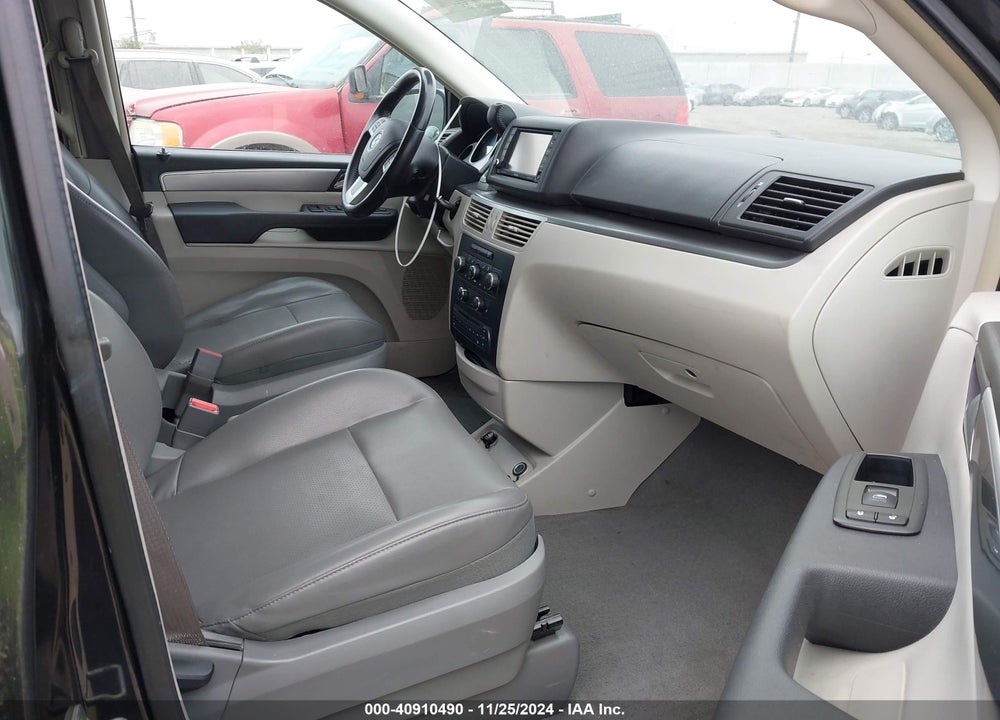 2012 VOLKSWAGEN ROUTAN SE VIN: 2C4RVABG7CR392221