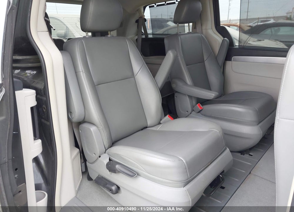 2012 VOLKSWAGEN ROUTAN SE VIN: 2C4RVABG7CR392221