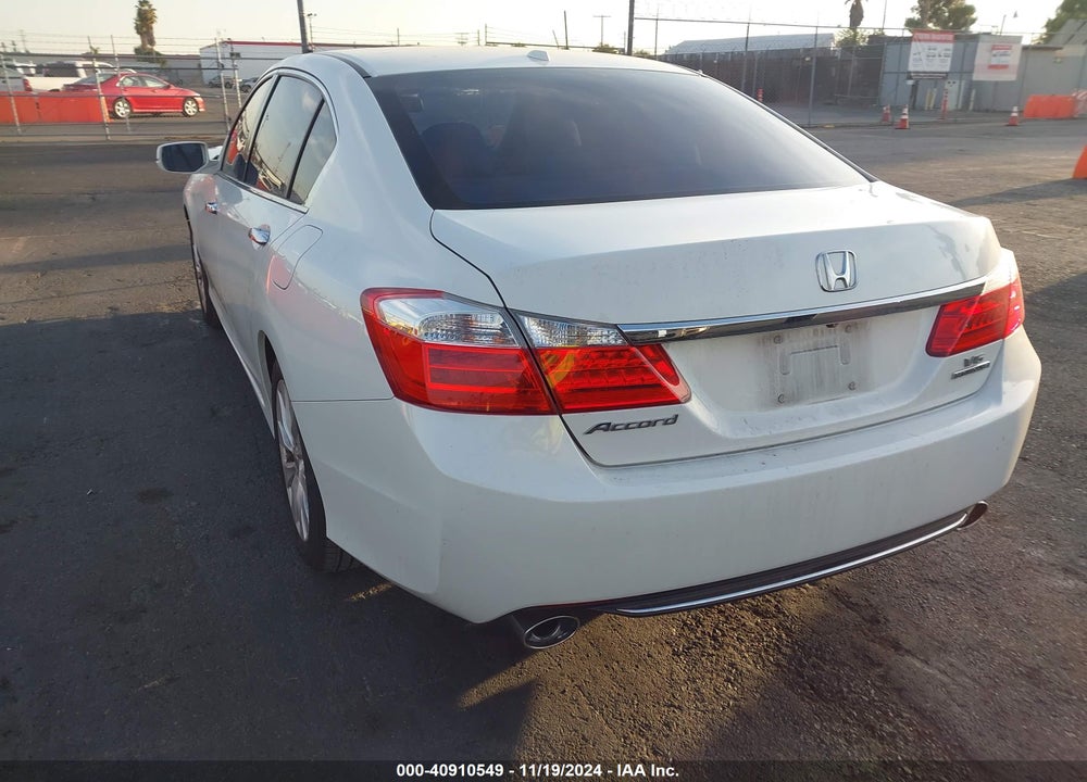 2015 HONDA ACCORD TOURING VIN: 1HGCR3F96FA010594