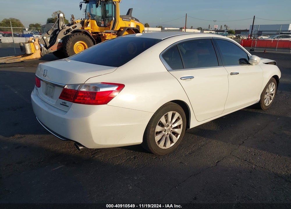 2015 HONDA ACCORD TOURING VIN: 1HGCR3F96FA010594