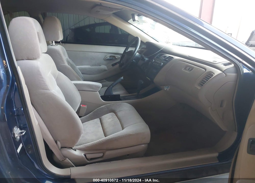 2001 HONDA ACCORD 2.3 LX VIN: 1HGCG32641A019322