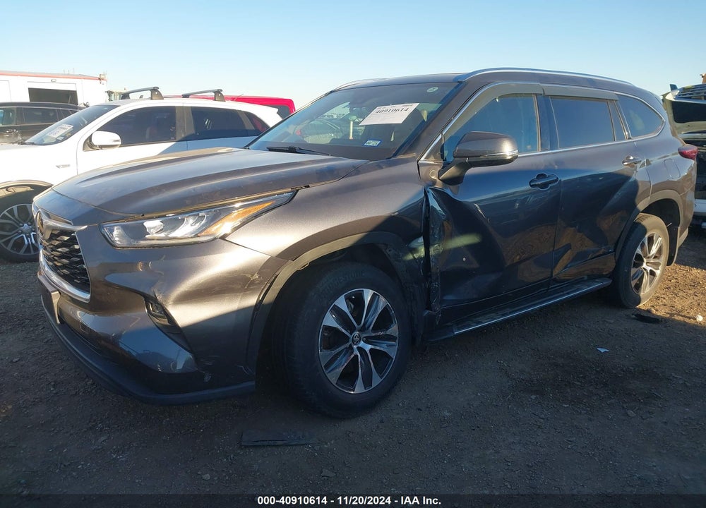 2020 TOYOTA HIGHLANDER XLE VIN: 5TDGZRAH0LS015404