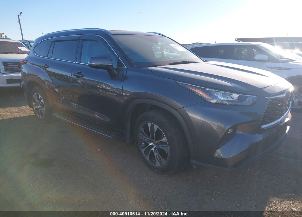 2020 TOYOTA HIGHLANDER XLE VIN: 5TDGZRAH0LS015404
