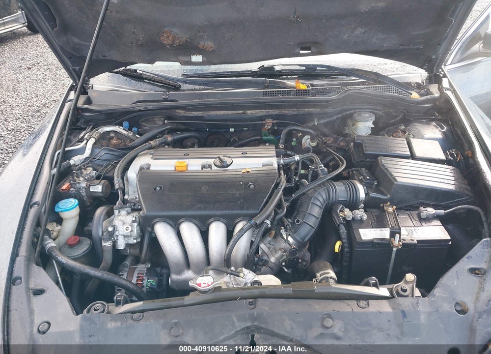 2004 HONDA ACCORD 2.4 EX VIN: 1HGCM56804A090649