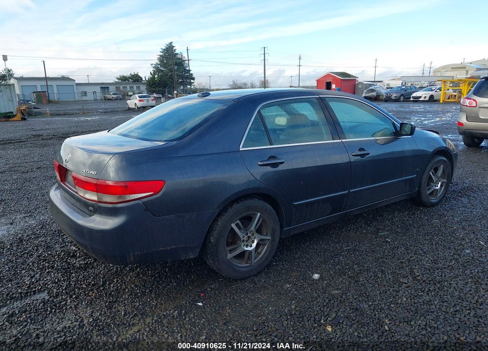 2004 HONDA ACCORD 2.4 EX VIN: 1HGCM56804A090649