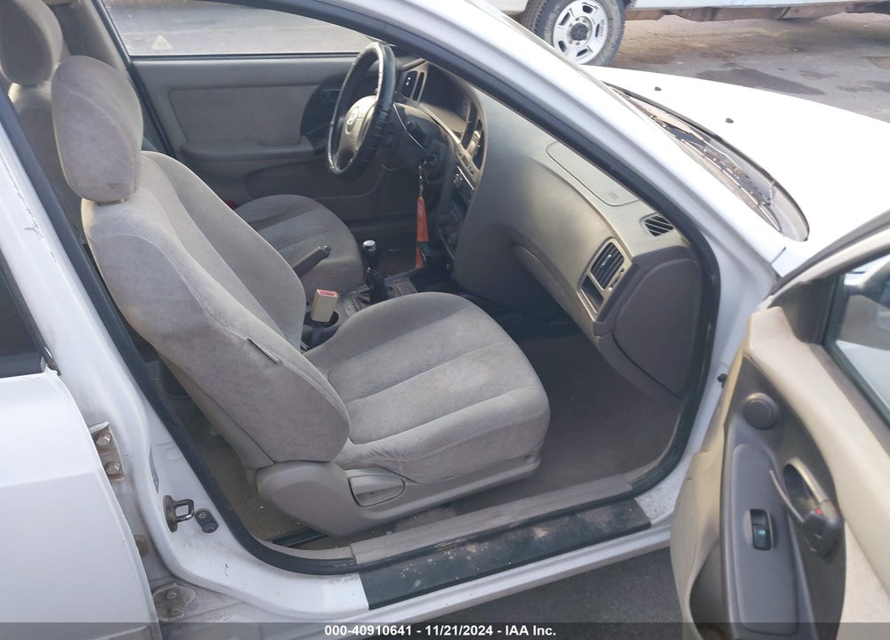 2006 HYUNDAI ELANTRA GLS/LIMITED VIN: KMHDN46D56U220056
