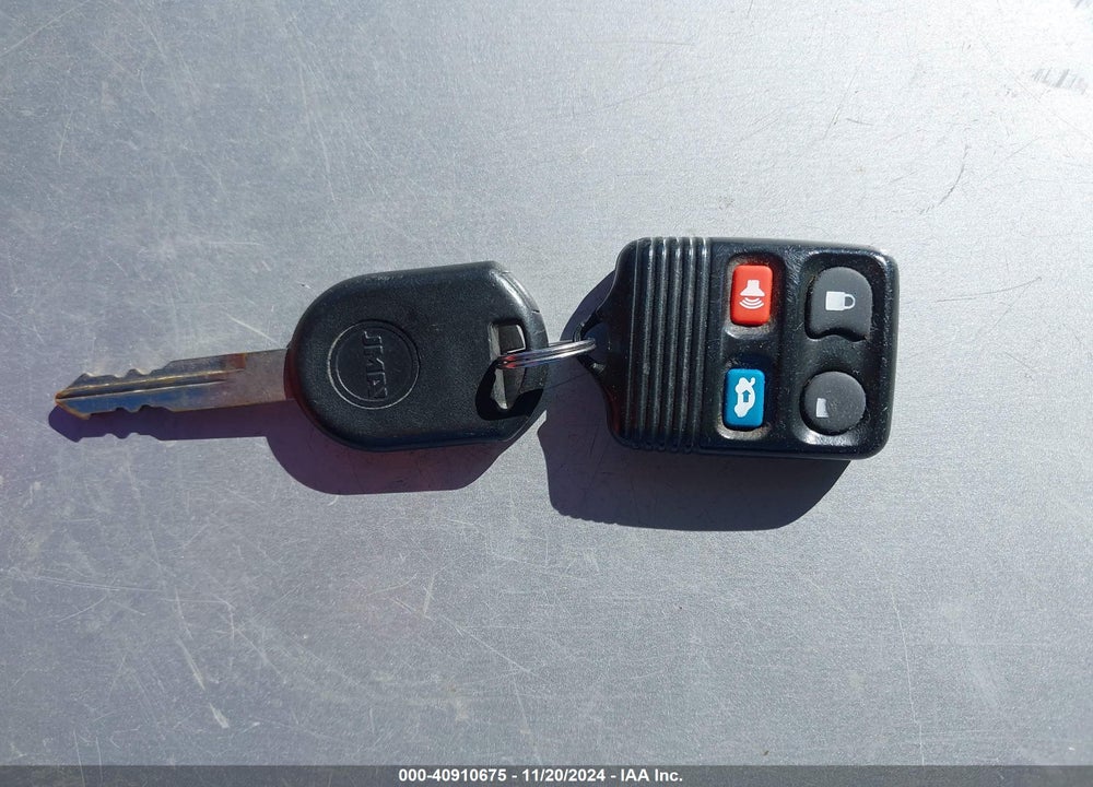 2009 FORD FOCUS SES VIN: 1FAHP36N89W255515