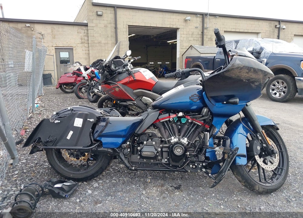 2019 HARLEY-DAVIDSON FLTRXSE VIN: 1HD1TCL1XKB957937
