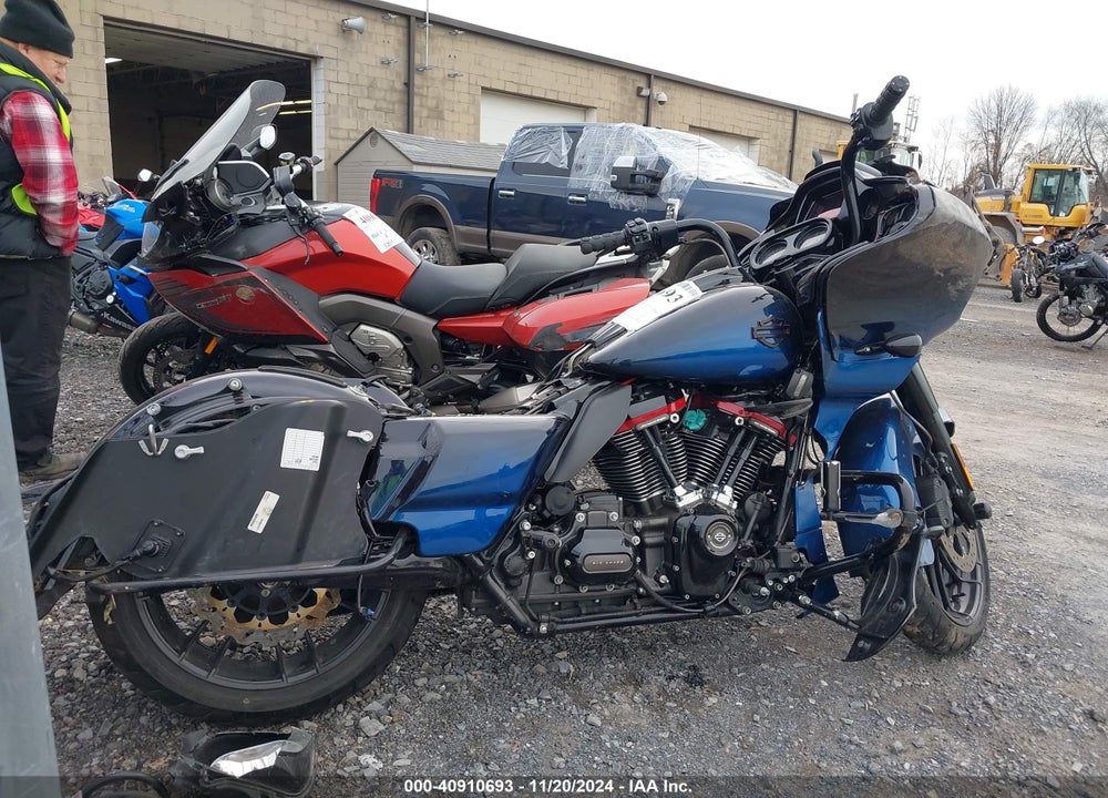 2019 HARLEY-DAVIDSON FLTRXSE VIN: 1HD1TCL1XKB957937