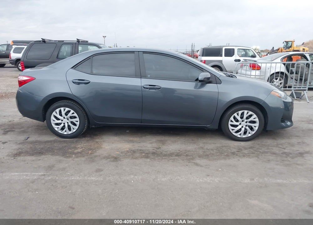 2017 TOYOTA COROLLA LE VIN: 5YFBURHE0HP705917