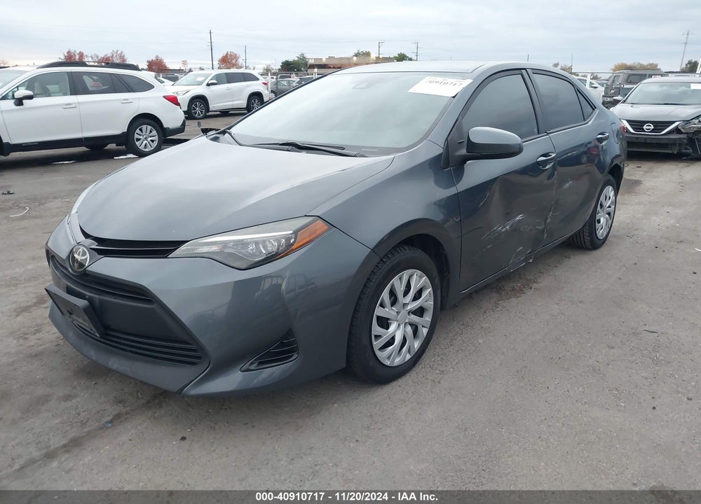2017 TOYOTA COROLLA LE VIN: 5YFBURHE0HP705917