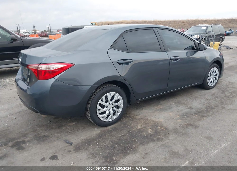 2017 TOYOTA COROLLA LE VIN: 5YFBURHE0HP705917