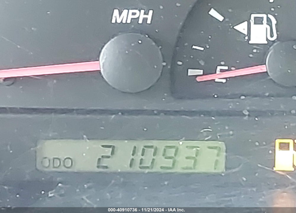 2002 TOYOTA CAMRY LE VIN: JTDBE32K020015983