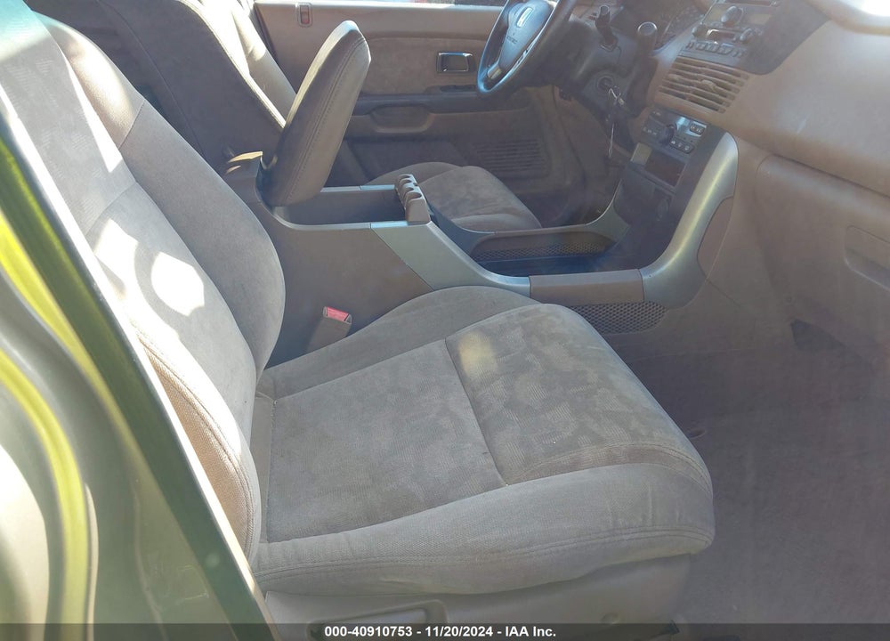 2004 HONDA PILOT EX VIN: 2HKYF18464H510540