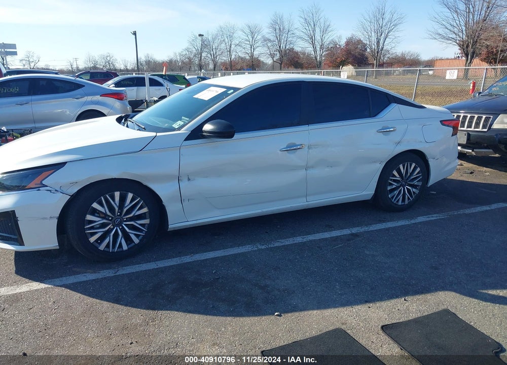 2024 NISSAN ALTIMA SV FWD VIN: 1N4BL4DV0RN405987