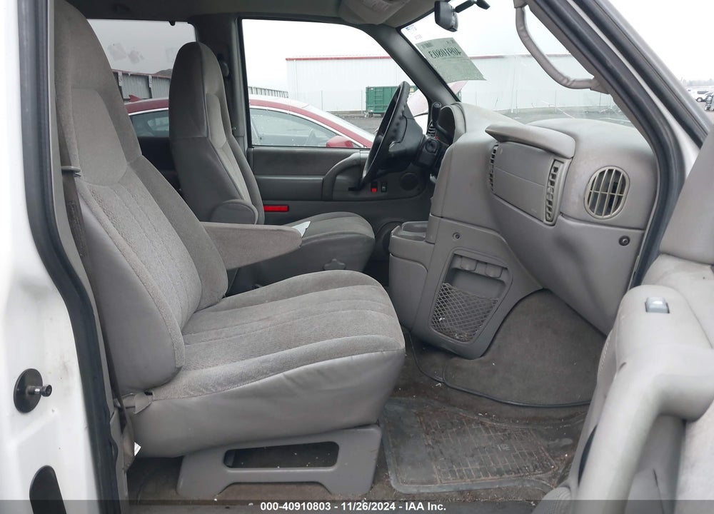 2004 CHEVROLET ASTRO VIN: 1GNEL19X34B115874