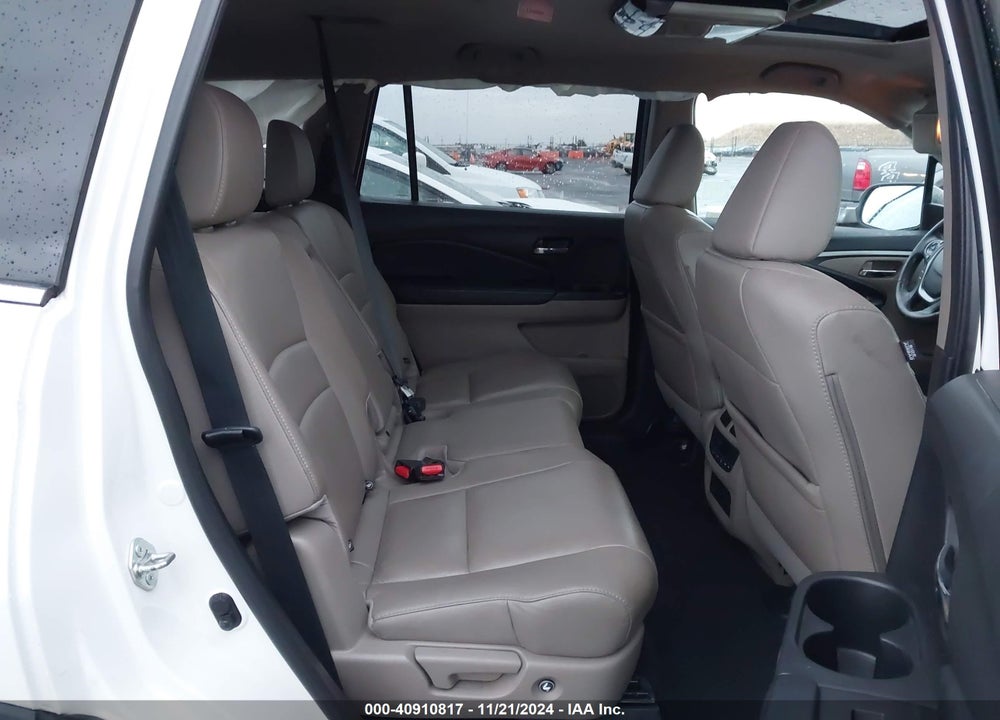 2017 HONDA PILOT EX-L VIN: 5FNYF5H73HB042479