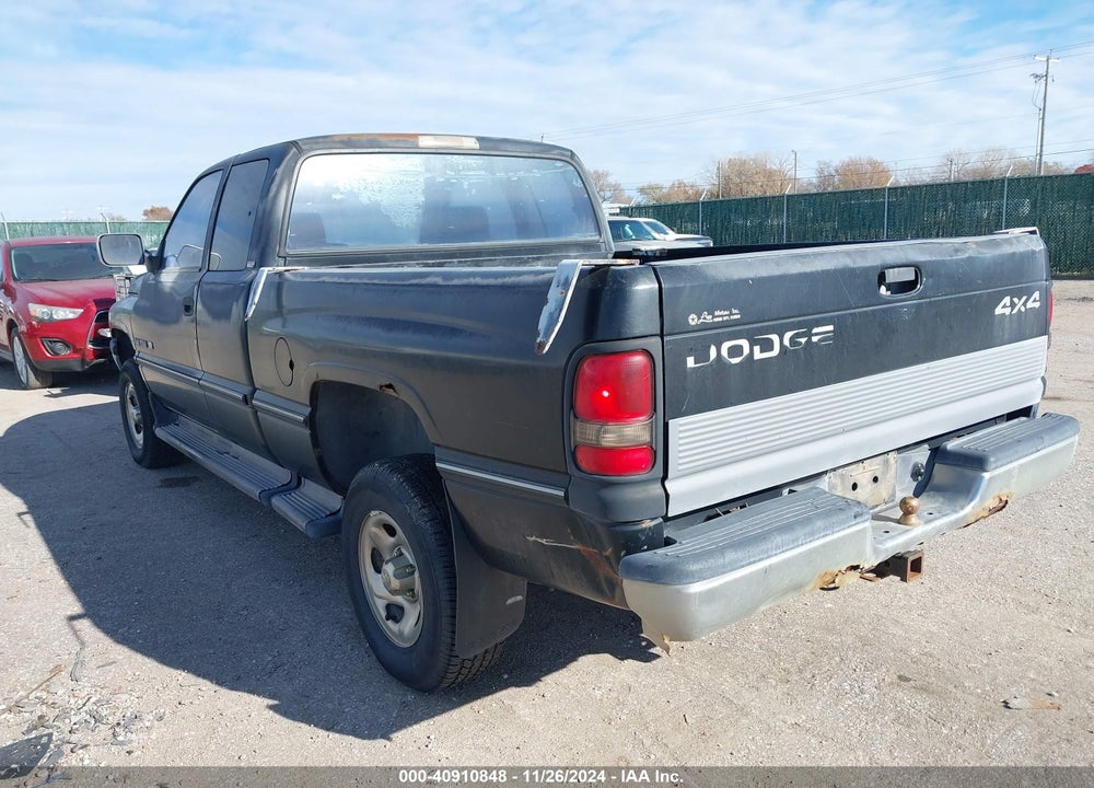 1995 DODGE RAM 1500 VIN: 3B7HF13Z8SM113874