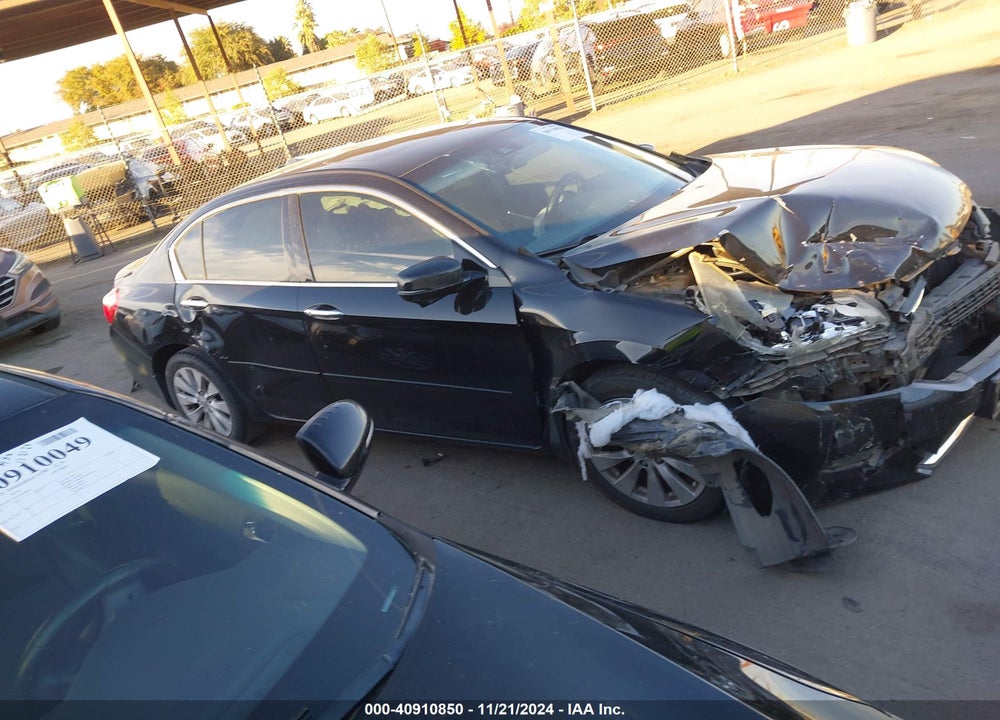 2015 HONDA ACCORD VIN: 1HGCR3F89FA016428