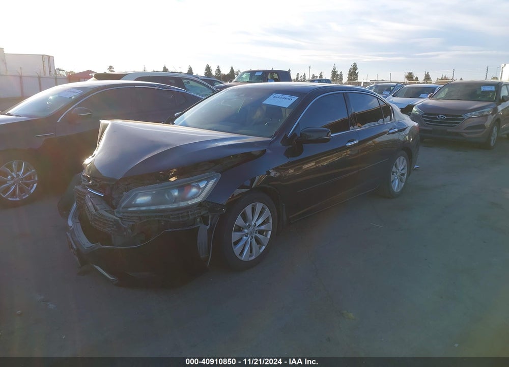 2015 HONDA ACCORD VIN: 1HGCR3F89FA016428