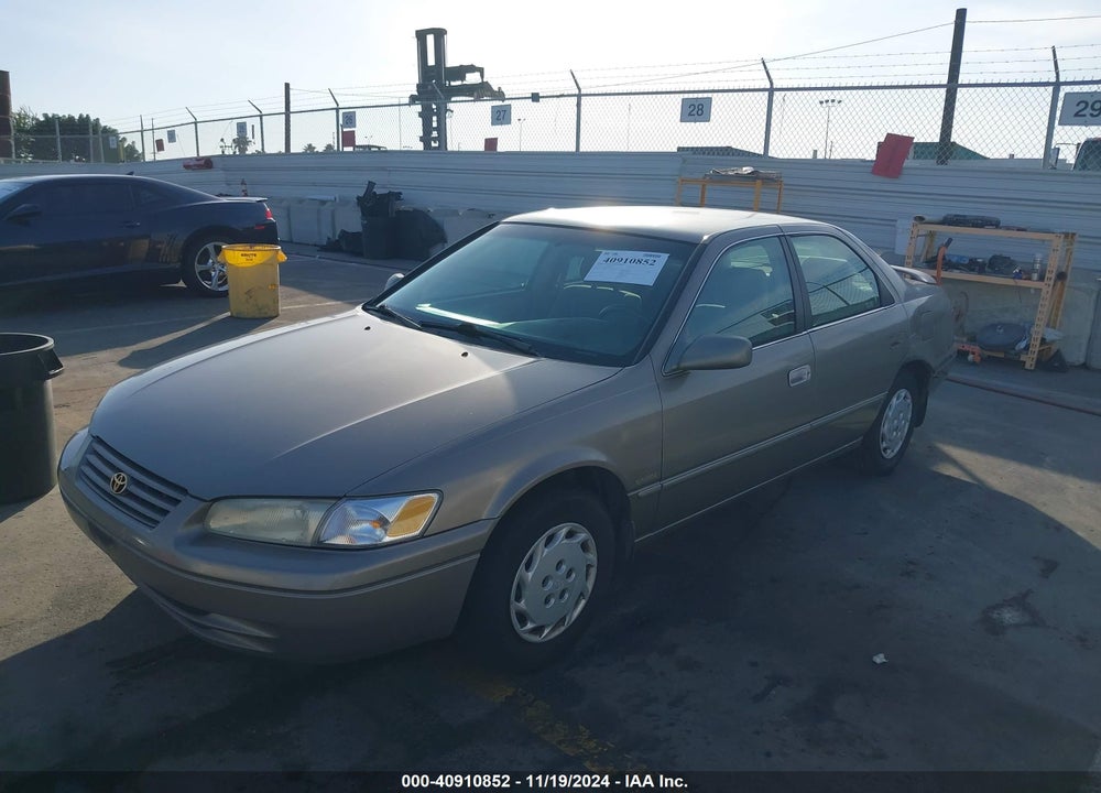 1999 TOYOTA CAMRY LE VIN: 4T1BG22K7XU615657