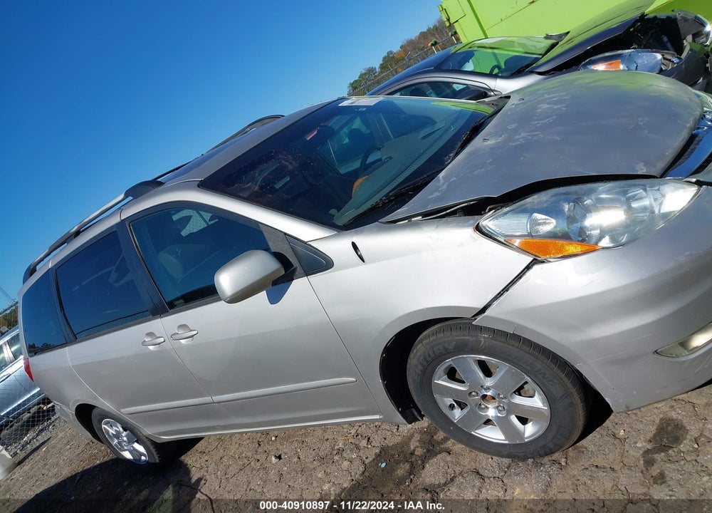 2008 TOYOTA SIENNA XLE VIN: 5TDZK22C98S146779