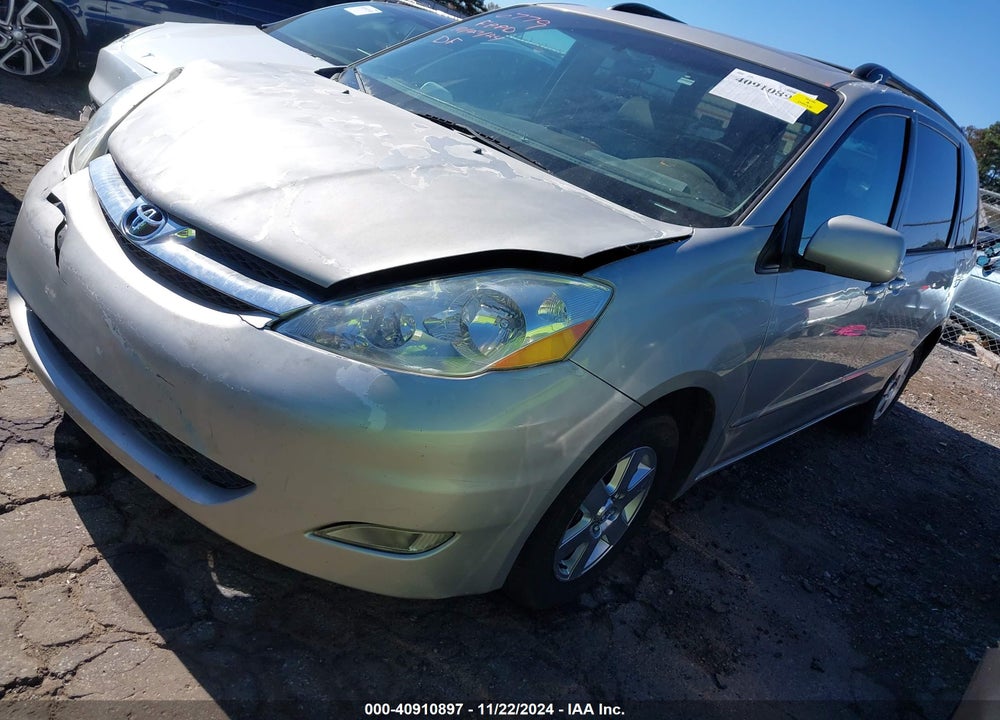 2008 TOYOTA SIENNA XLE VIN: 5TDZK22C98S146779
