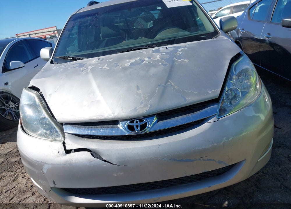2008 TOYOTA SIENNA XLE VIN: 5TDZK22C98S146779