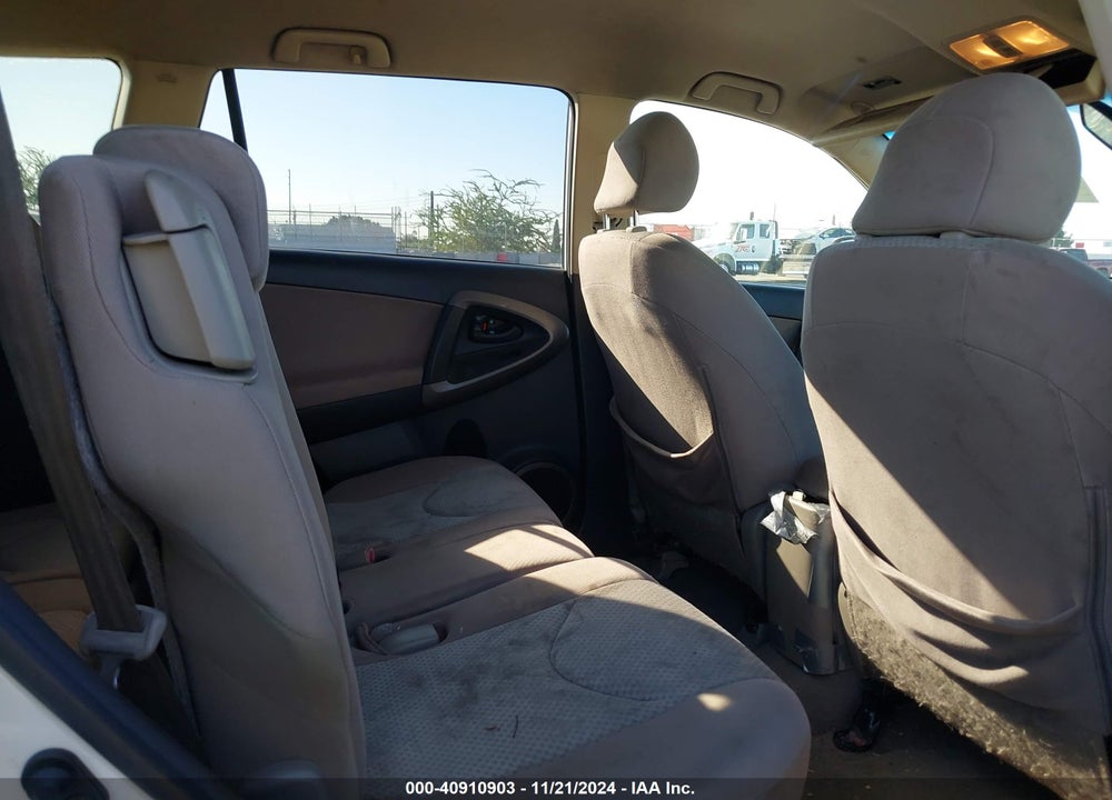 2006 TOYOTA RAV4 VIN: JTMZD35V965011480