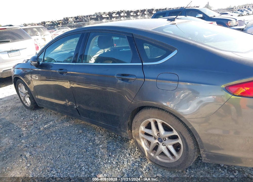 2016 FORD FUSION SE VIN: 3FA6P0H74GR129429