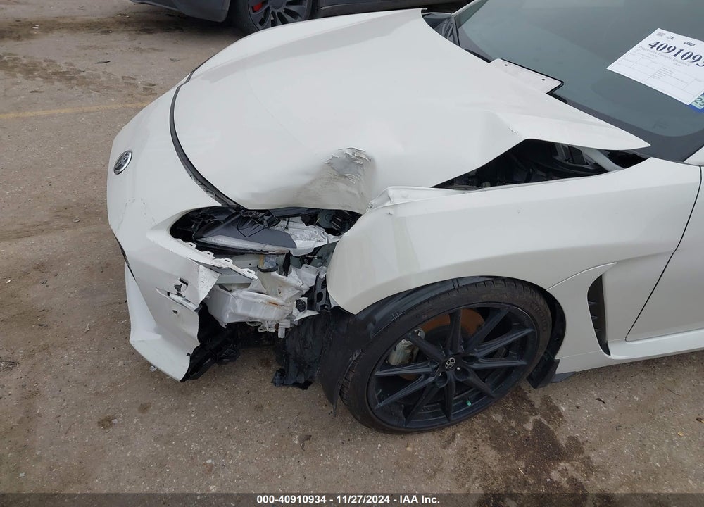 2023 TOYOTA GR 86 VIN: JF1ZNBF16P8756664