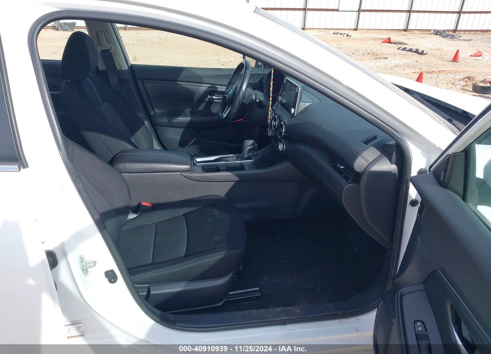 2022 NISSAN SENTRA SV XTRONIC CVT VIN: 3N1AB8CVXNY204793