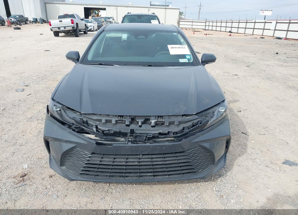2025 TOYOTA CAMRY LE VIN: 4T1DAACK7SU520401