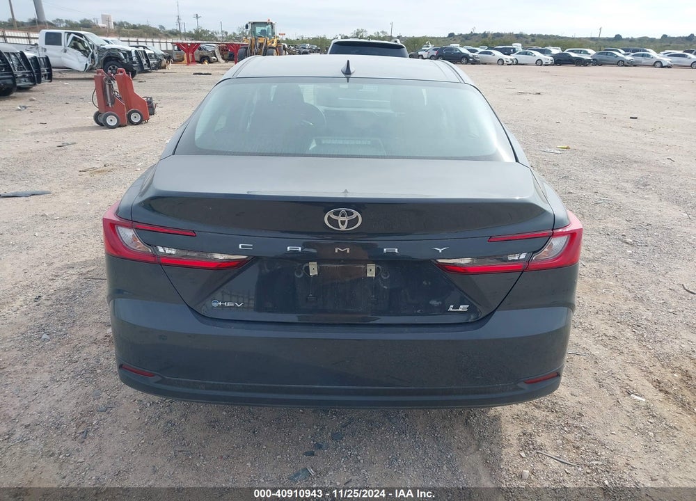 2025 TOYOTA CAMRY LE VIN: 4T1DAACK7SU520401